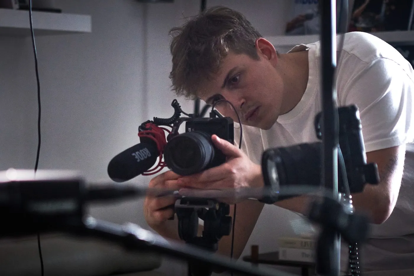 Natáčení videa s kamerou a mikrofonem na volné noze